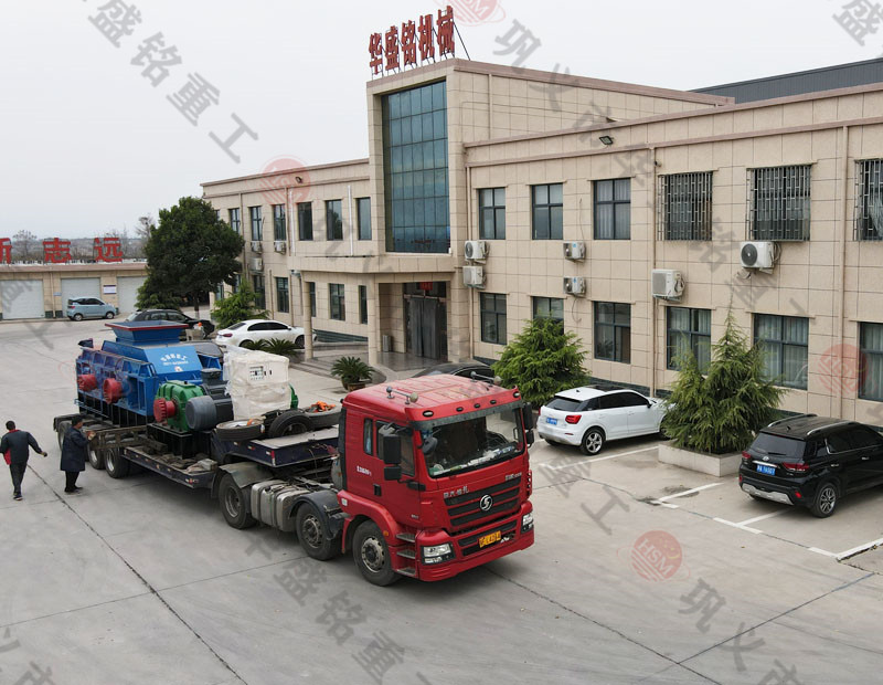 時產(chǎn)200噸對輥液壓制砂機，處理鵝卵石、石灰石的出砂效果怎么樣呢？