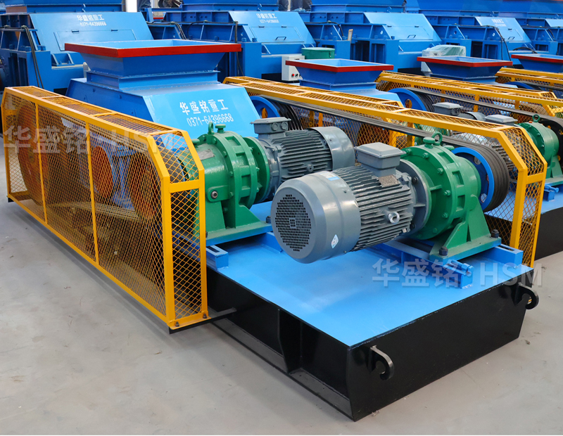 破碎石膏料用雙齒輥破碎機(jī)怎么樣？華盛銘破碎機(jī)廠家實(shí)力如何？