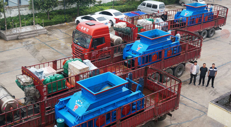 3mm以下對輥破碎機(jī)多少錢？對輥破碎機(jī)實(shí)體廠家可看客戶現(xiàn)場